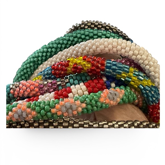 Rollover Colorful Beaded Bracelets Lot of Nine Unisex Contemporary - Picture 11 of 12